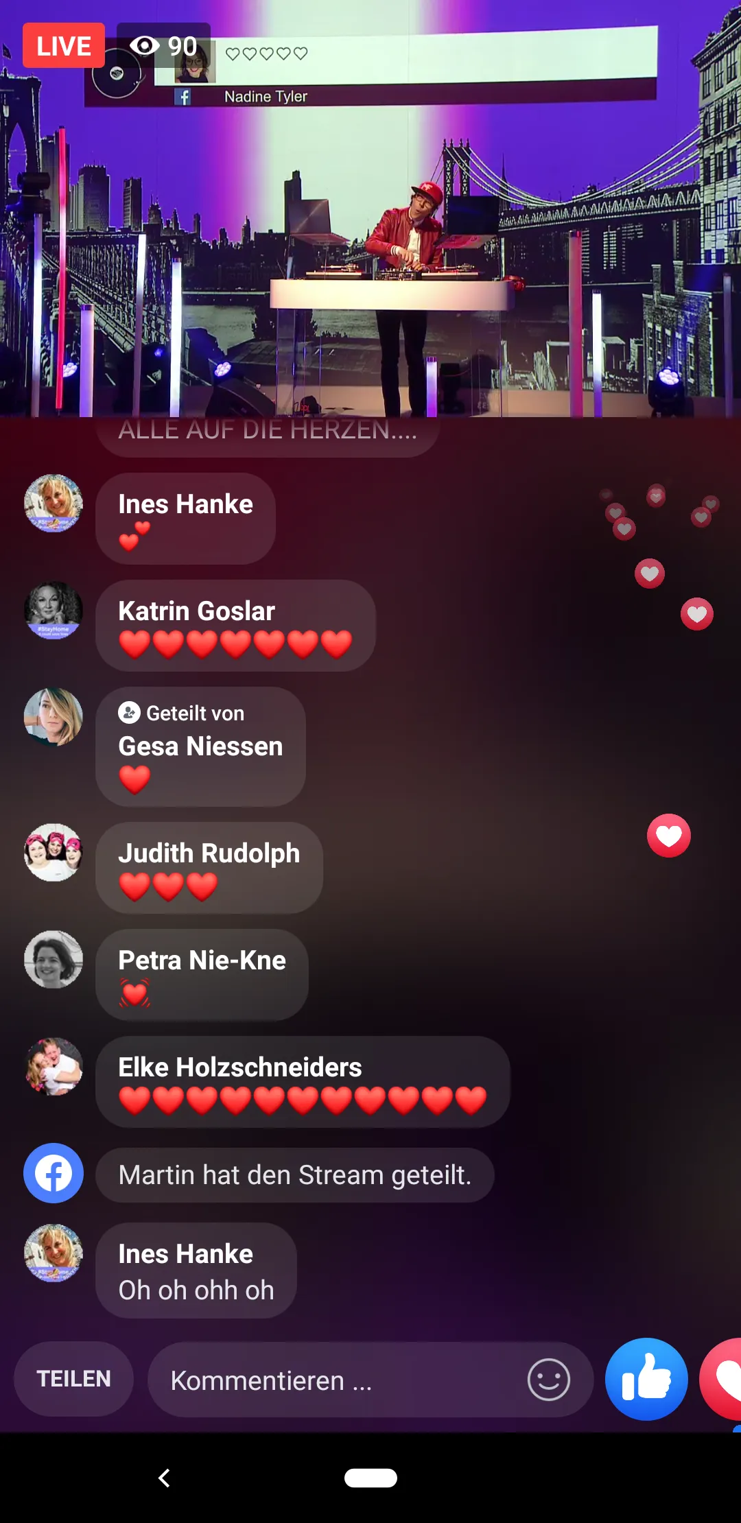 Team-Party mit DJ Plus: Spaß, Tanz und unvergessliche Momente in der Galerie.